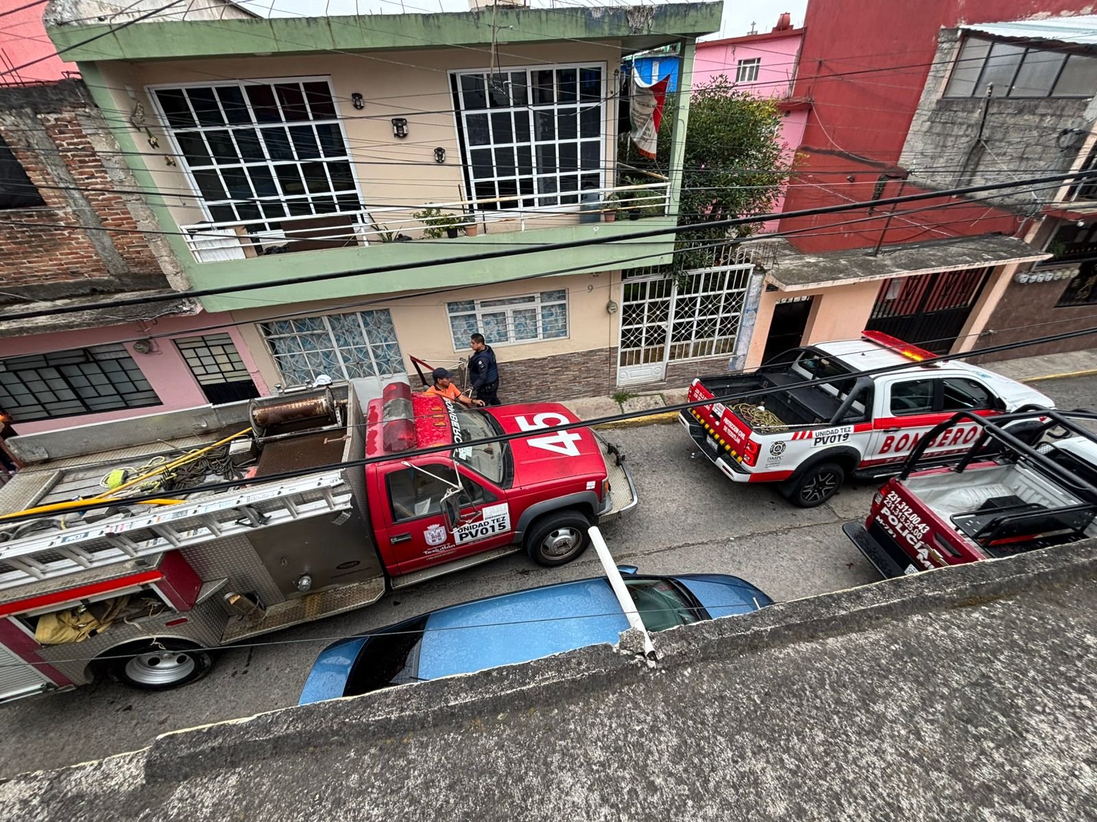 Se registra conato de incendio y accidente vial en Teziutlán; cuerpos de emergencia actúan de inmediato